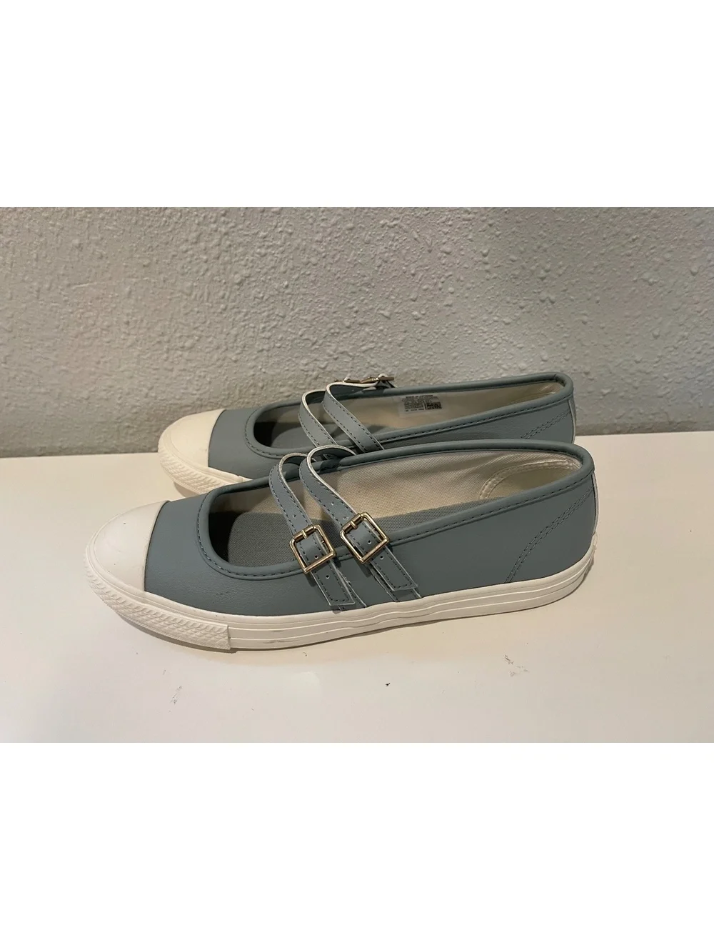 Converse Women's Double Strap Mary Jane Sneakers Size 7.5 US